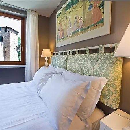 Residenza Giacomo Puccini Bed & Breakfast 3*