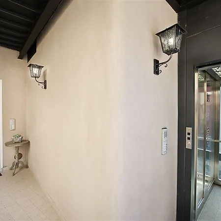 Residenza Giacomo Puccini Bed & Breakfast 3*