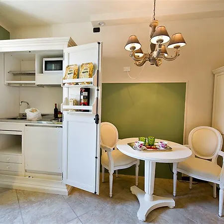 Residenza Giacomo Puccini Bed & Breakfast